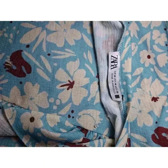 ZARA WOMAN MIDI FLORAL DRESS WITH RUFFLES SZ M Medium PERFECT Condition ADORABLE - Picture 9 of 10